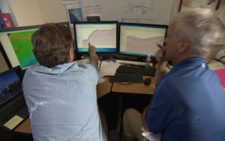 Early warning system for earthquakes in the Pacific Northwest